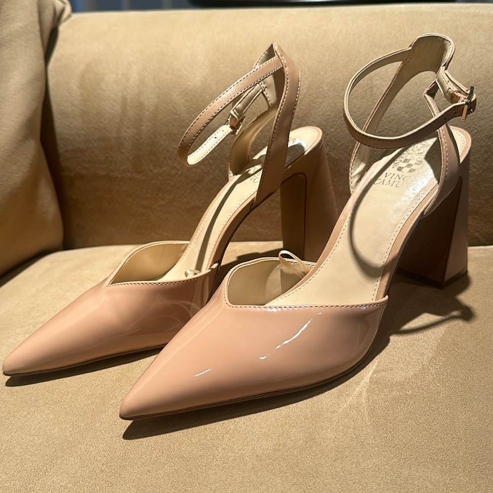 Vince Camuto Nude Pointed Toe Heels